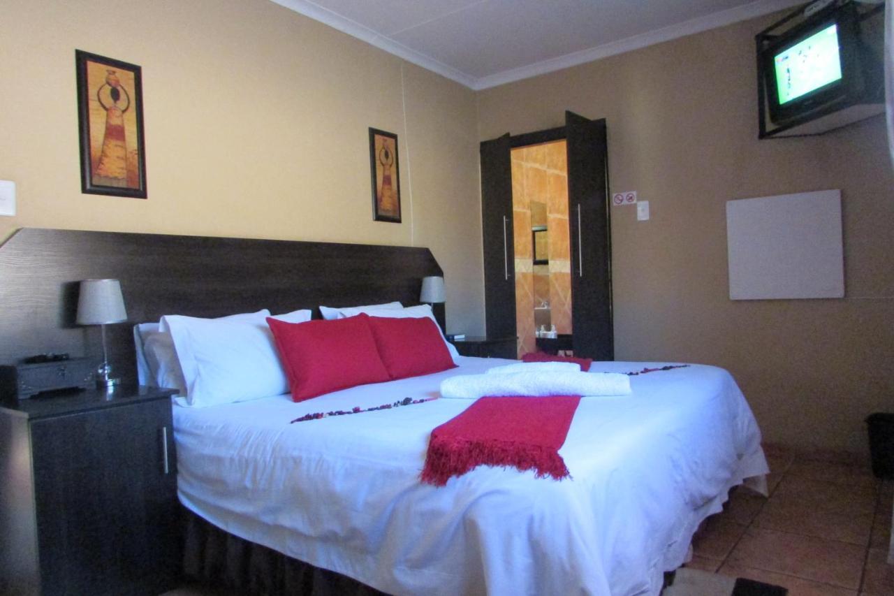 Oasis Of Life Guest House Witbank Exterior foto